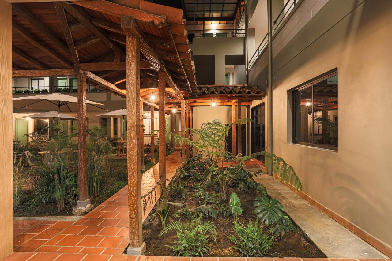 Hotel Soy Local Guatapé Esterno foto