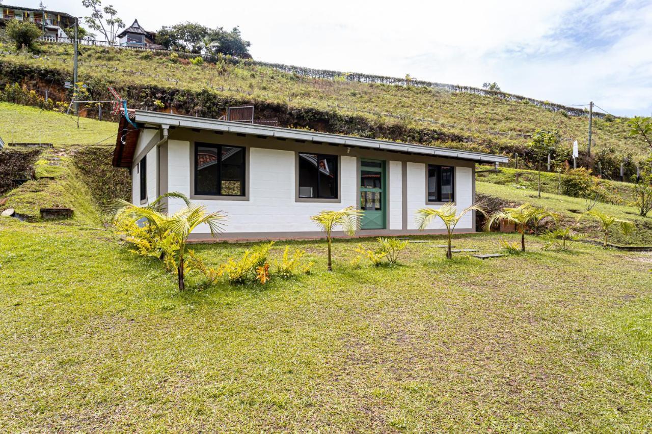 Hotel Soy Local Guatapé Esterno foto