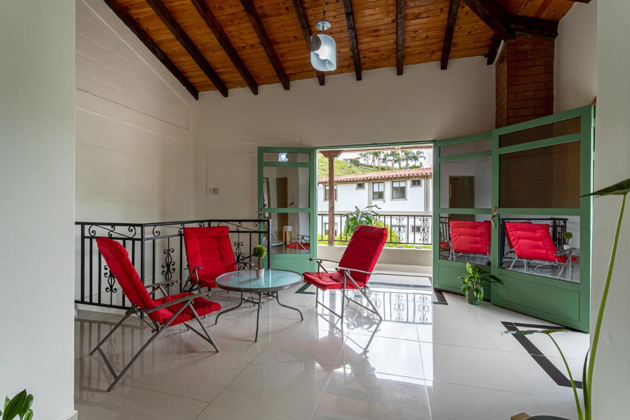 Hotel Soy Local Guatapé Esterno foto