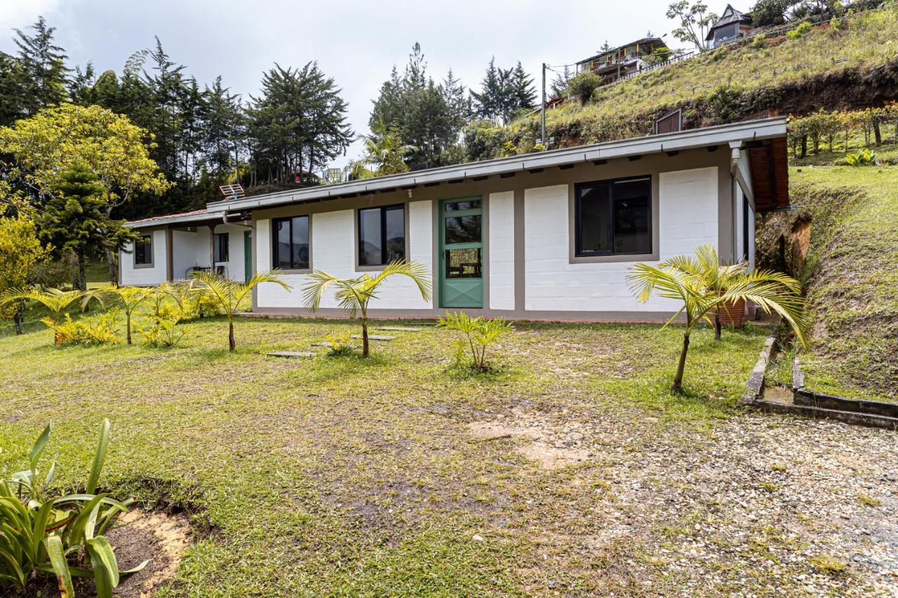 Hotel Soy Local Guatapé Esterno foto